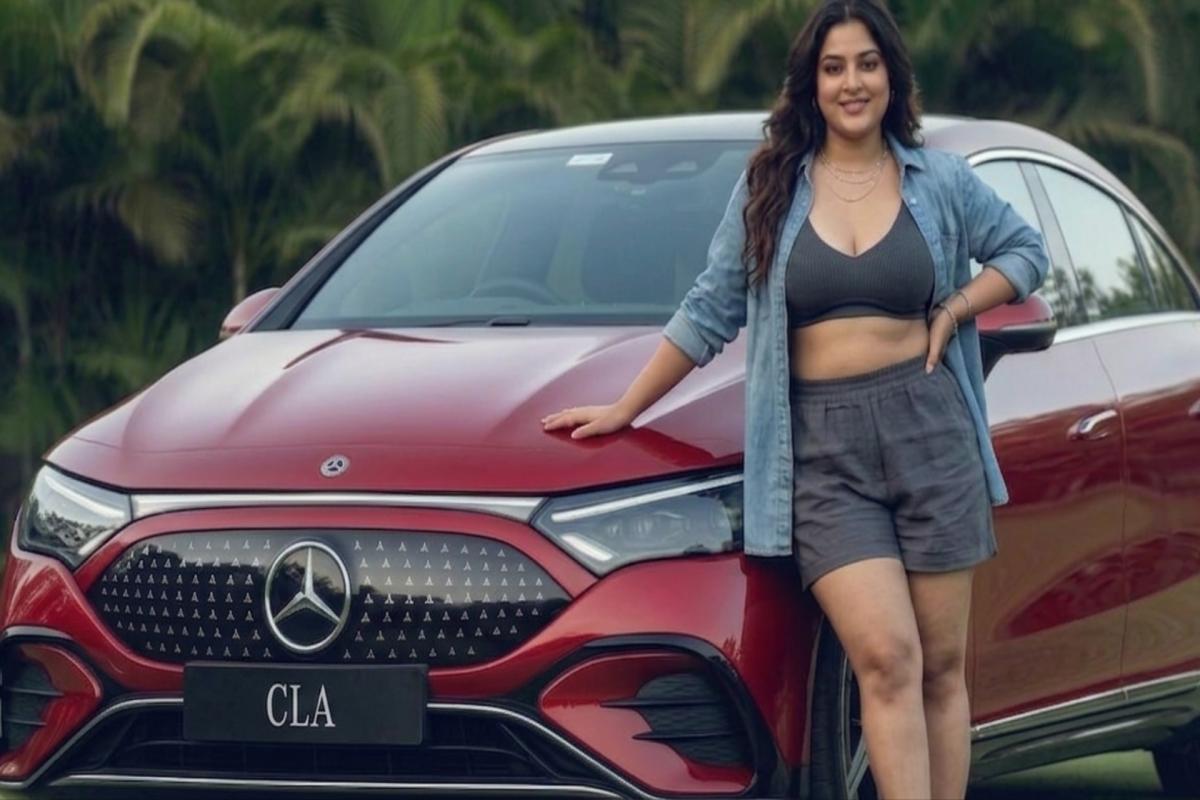 Mercedes Benz ഇലക്ട്രിക് സ്റ്റാർ സെഡാൻ CLA -55 ലക്ഷത്തിന്
